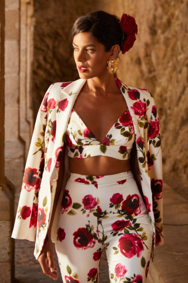 Women's Taning 3 Piece Set With Roses